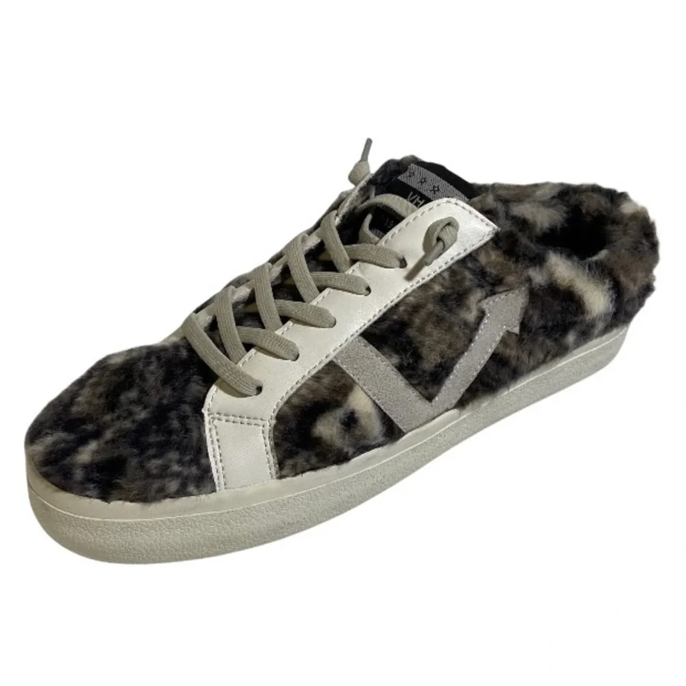 Vintage Havana Faux Fur Sneakers Slip On Sneakers Pewter Snake Women’s Size 8.5